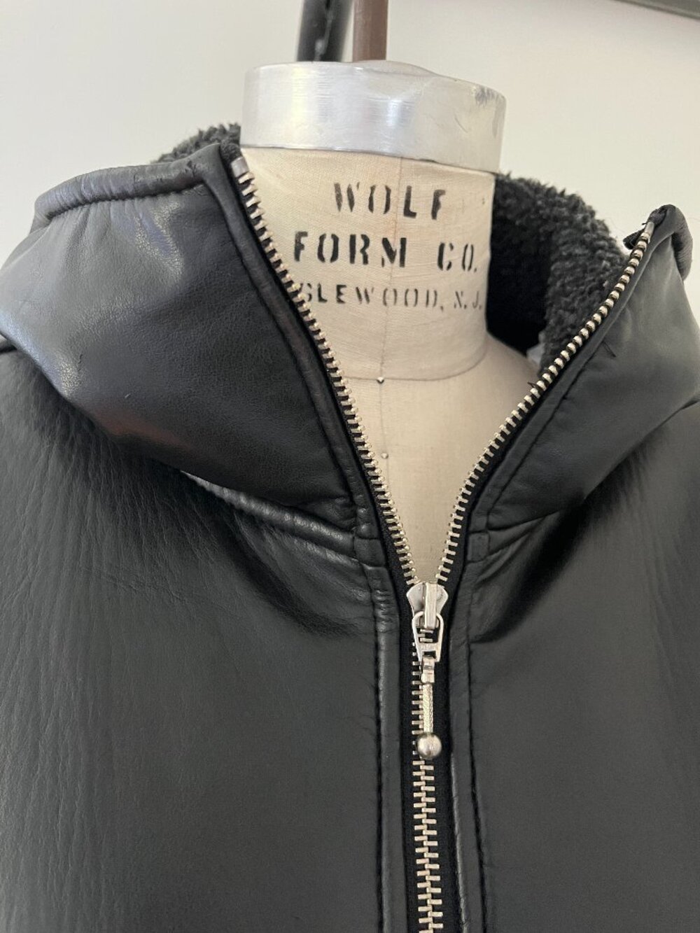 OFF THE LIP- Vintage JACKET UNISEX SHERPA ON VEGAN LEATHER, Weatherproof 80's
